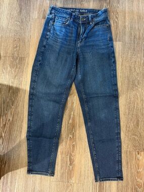 American Eagle Outfitters Women's Mom Jeans